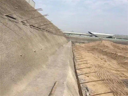 林西河道边坡加固